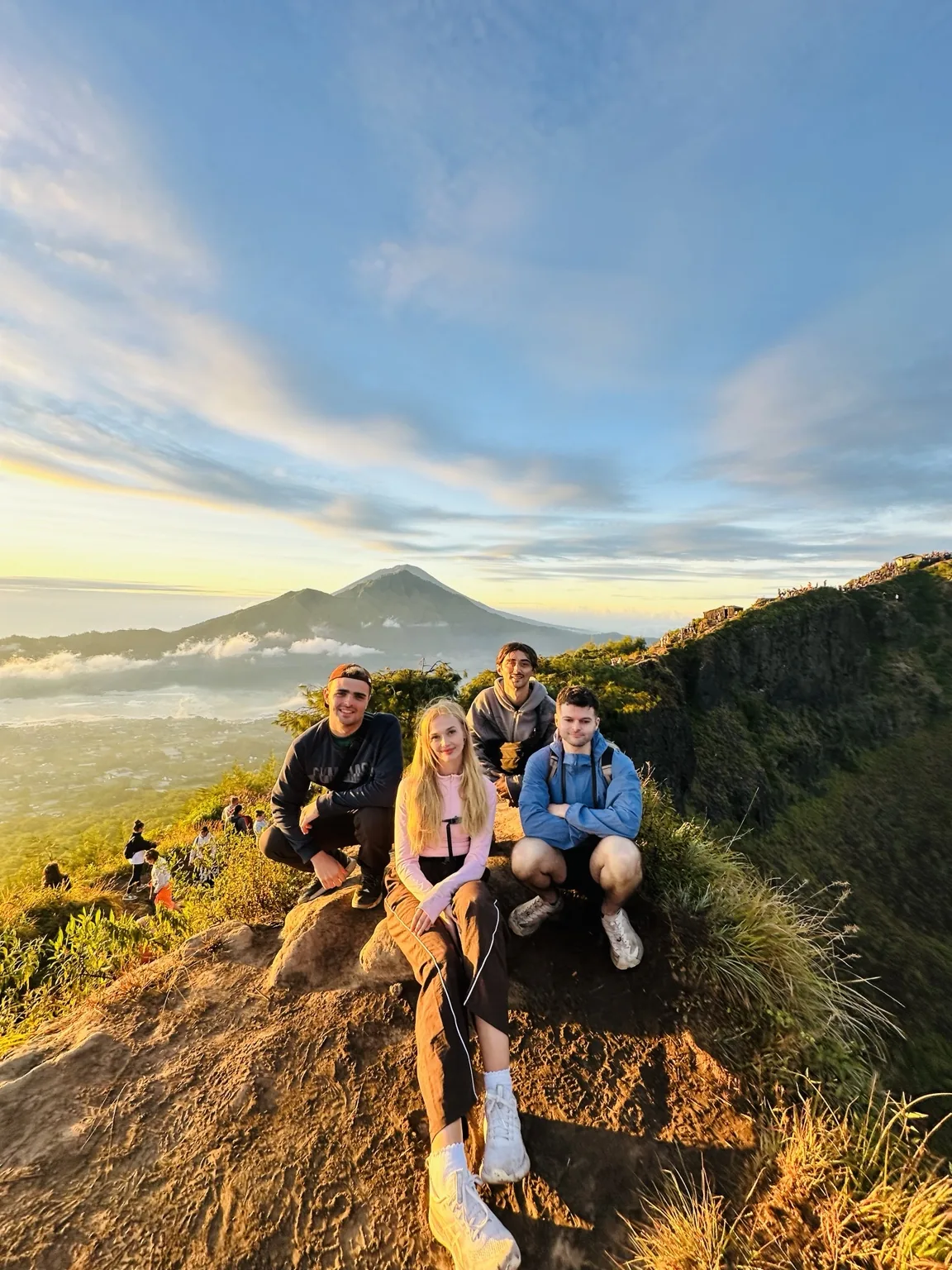 Local guide accompanying you throughout the hike